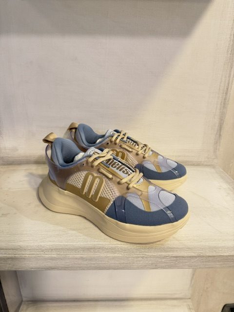 Scarpa sportiva Melissa celeste e bronzo Scarpa sportiva Melissa celeste e bronzo