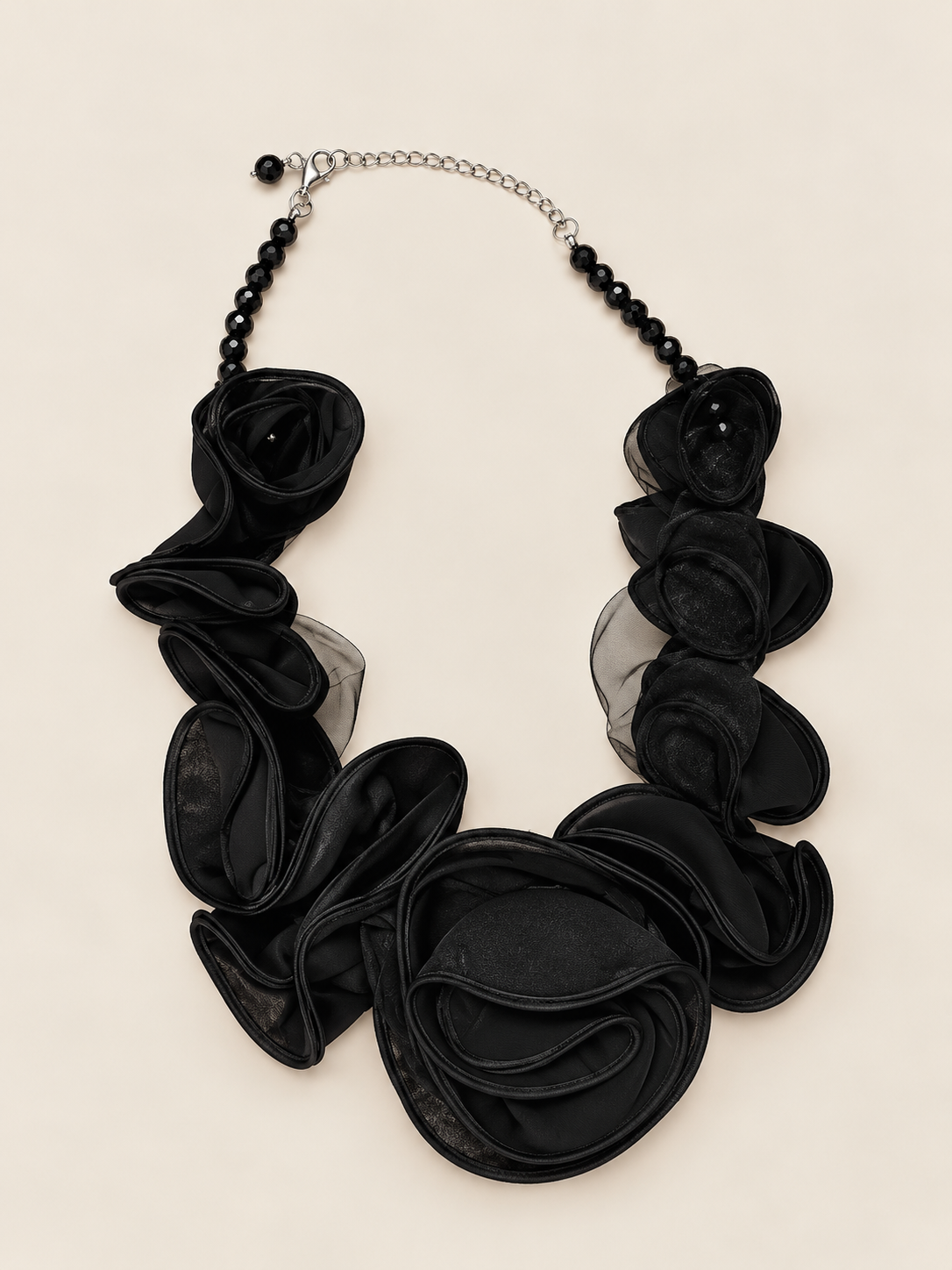Collana nera con rosette floreali | Venere By Tip Tap
